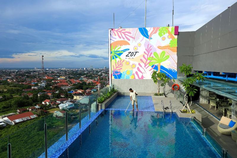 The Zuri Pekanbaru - Havuz