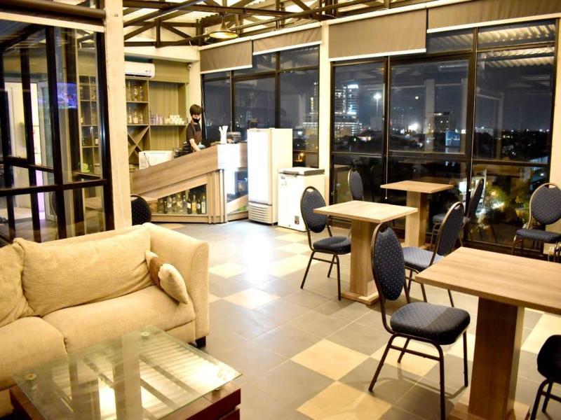 Aruuman Simpang Lima - Bar