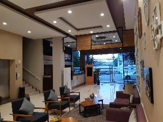 Triizz Hotel Semarang fotoÄŸrafÄ±