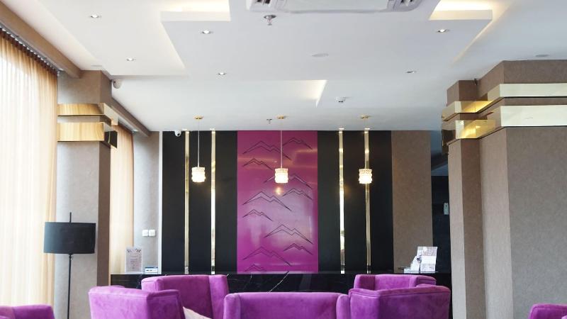 Horison Inn Alaska Semarang (Formerly The Alaska) - Lobi