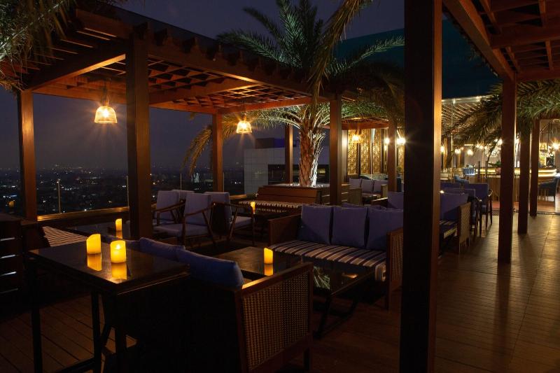 Avenzel Hotel and Convention Cibubur - Lobi