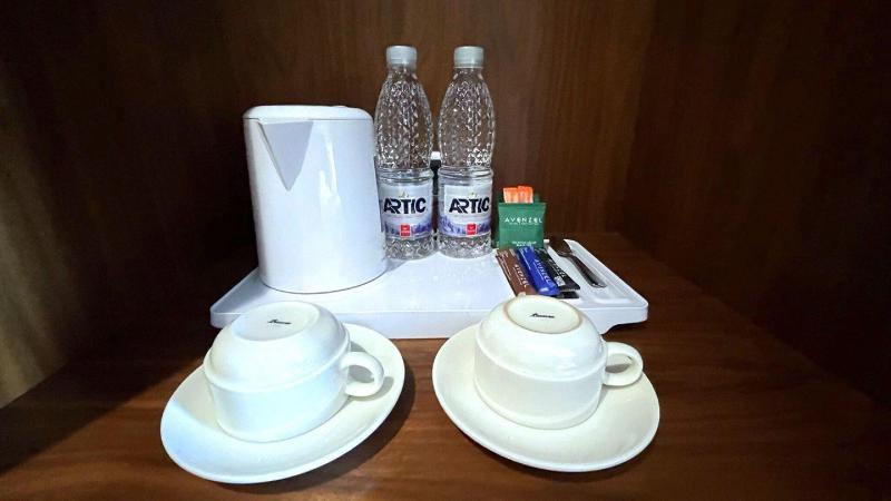 Avenzel Hotel and Convention Cibubur - Oda