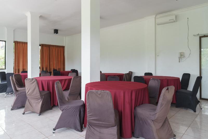 Formerly RedDoorz Plus Lodaya Gunung Geulis Puncak - Genel