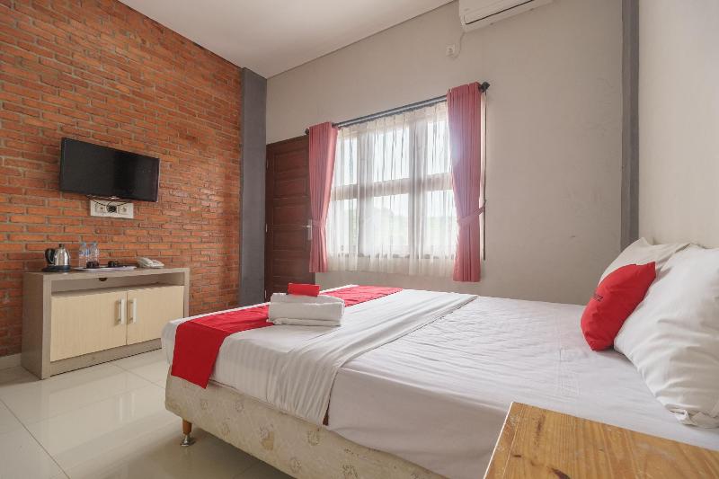 Formerly RedDoorz Plus Lodaya Gunung Geulis Puncak - Oda