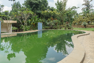 Formerly RedDoorz Plus Lodaya Gunung Geulis Puncak fotoÄŸrafÄ±