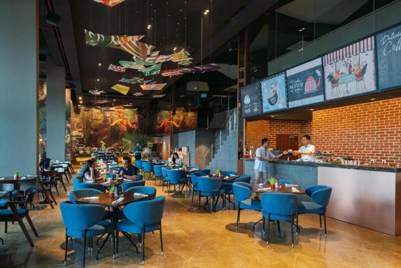 Luminor Hotel Sidoarjo - Restoran