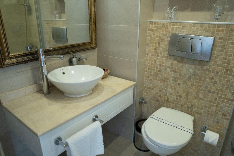 Avicenna Hotel - Oda