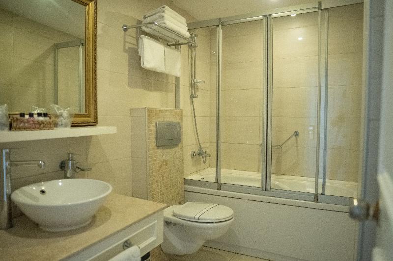 Avicenna Hotel - Oda