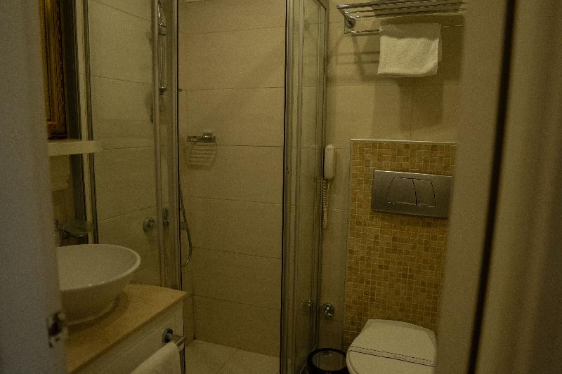 Avicenna Hotel - Oda