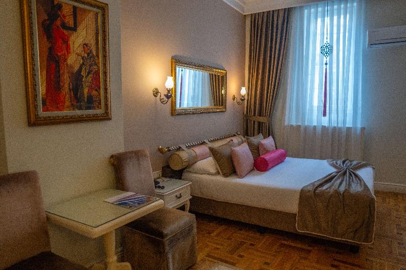 Avicenna Hotel - Oda