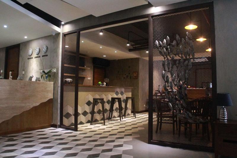 Nite and Day Surabaya Kedungdoro - Bar
