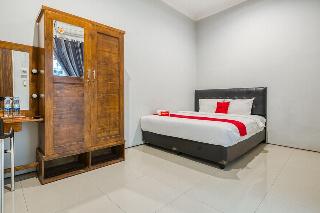 Formerly RedDoorz near Surabaya Zoo otel fotoğrafı