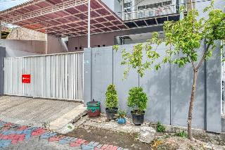 Formerly RedDoorz near Surabaya Zoo fotoÄŸrafÄ±