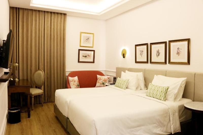 Brava Suites by Zia Surabaya - Oda