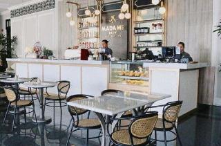 Brava Suites by Zia Surabaya fotoÄŸrafÄ±