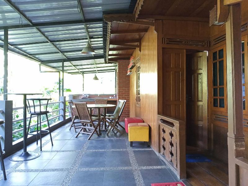 Bantal Guling Villa Lembang - Lobi
