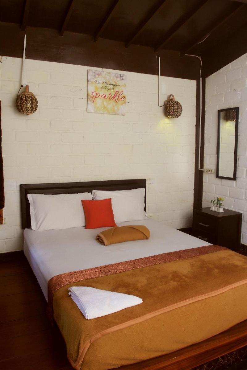 Bantal Guling Villa Lembang - Oda