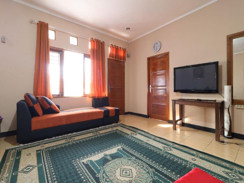 Lembur Incu Syariah Villa by ZUZU - Oda