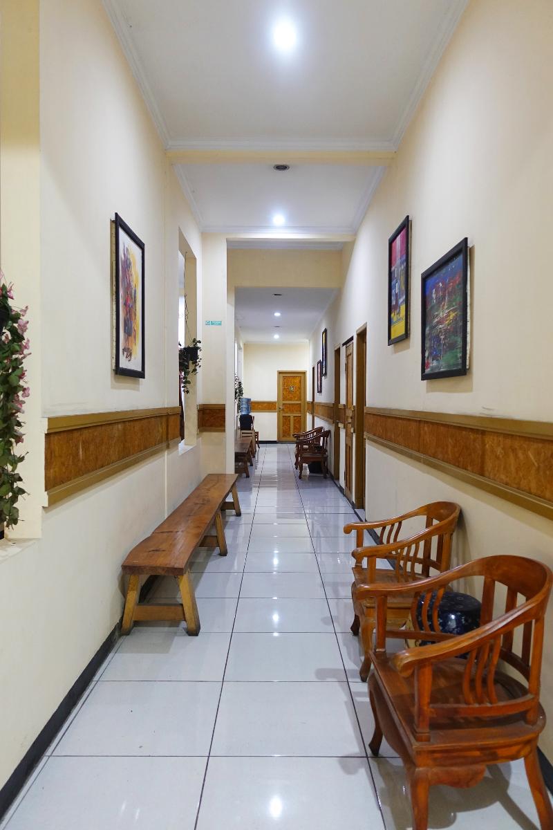 Saung Balibu Hotel - Lobi