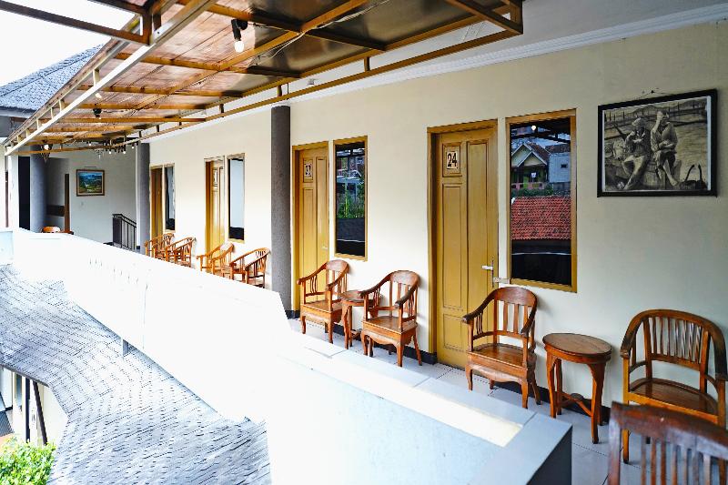 Saung Balibu Hotel - Lobi