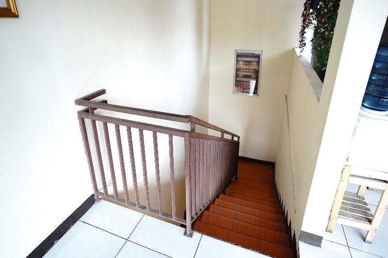 Saung Balibu Hotel - Lobi