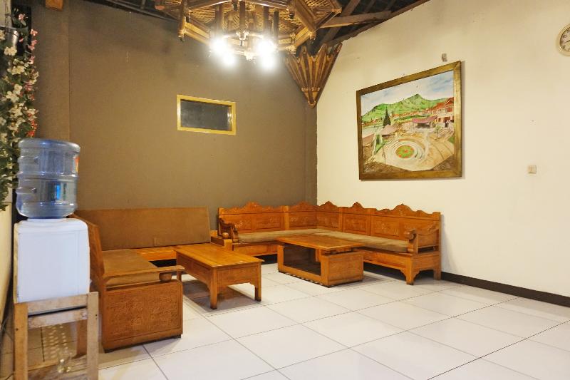 Saung Balibu Hotel - Lobi