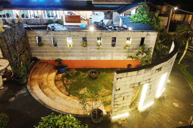 Saung Balibu Hotel - Genel