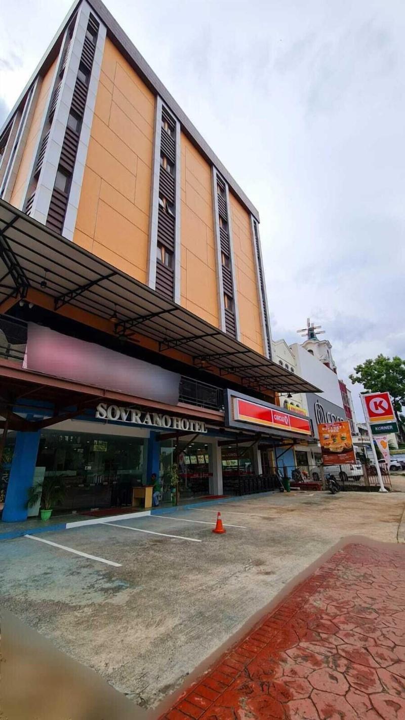 Sovrano Hotel Batam - Genel
