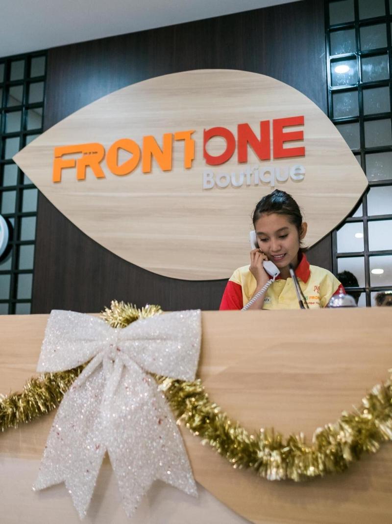 Three Eight Front One Boutique Batu - Aktivite