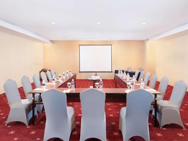 Golden Tulip Springhill Bandar Lampung - Toplantı