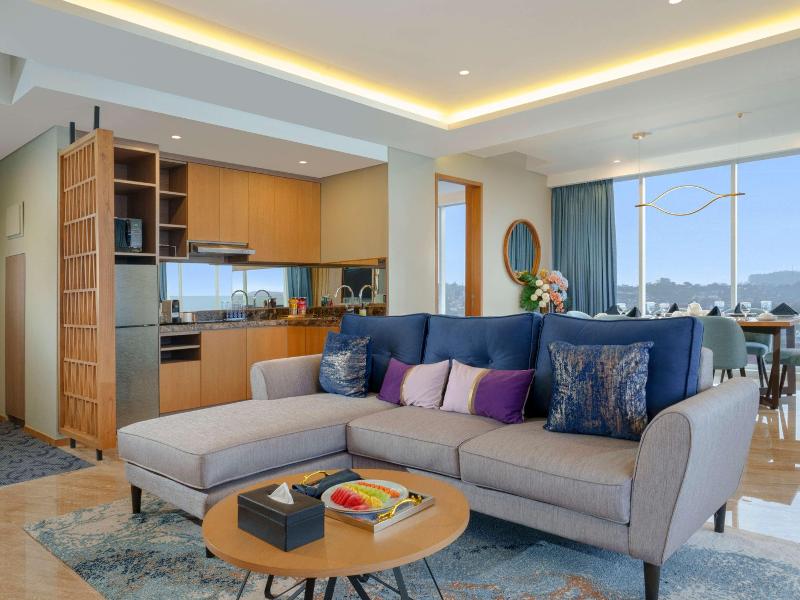 Golden Tulip Springhill Bandar Lampung - Oda
