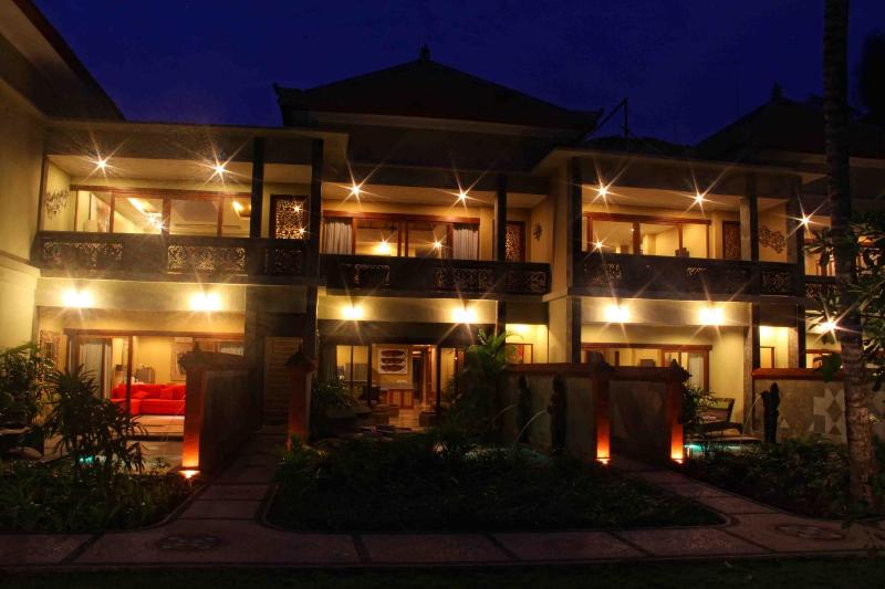 Bayshore Villas - Genel