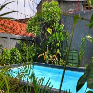 Front One Inn Kediri fotoÄŸrafÄ±