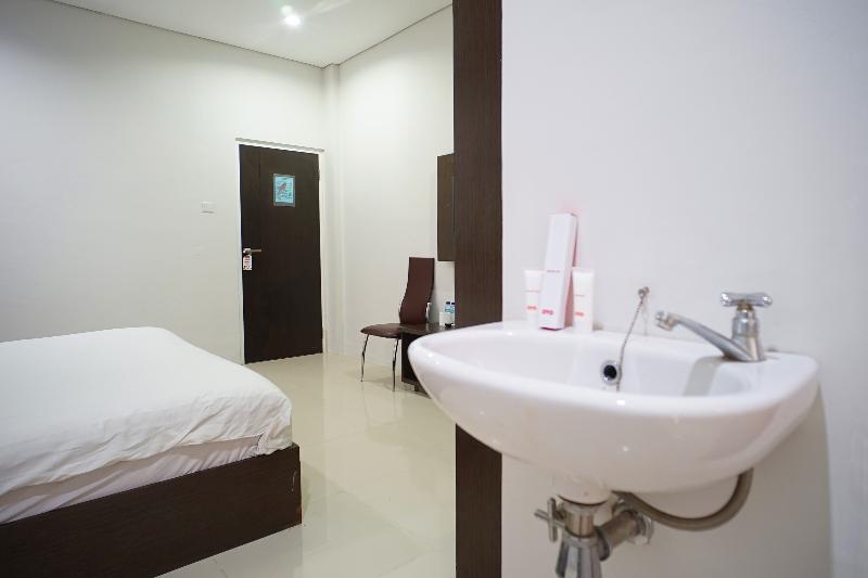 Oyo 1477 Athar 88 Hotel - Oda
