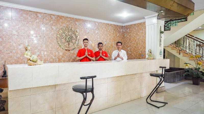 2085 Chrysanta Hotel - Lobi