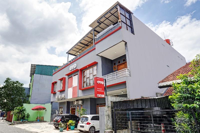 Oyo 1932 Srimahi Residence - Genel
