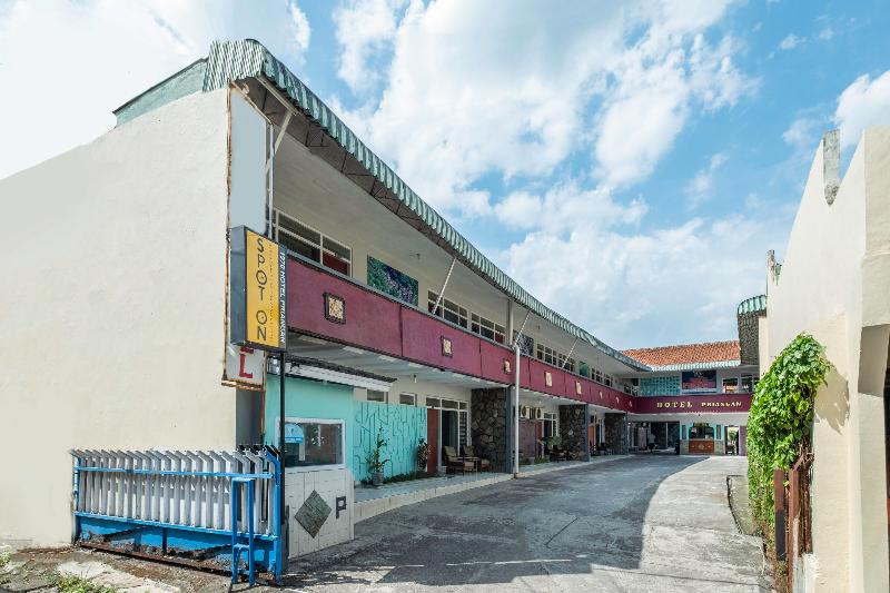 Oyo 1970 Hotel Priangan - Genel