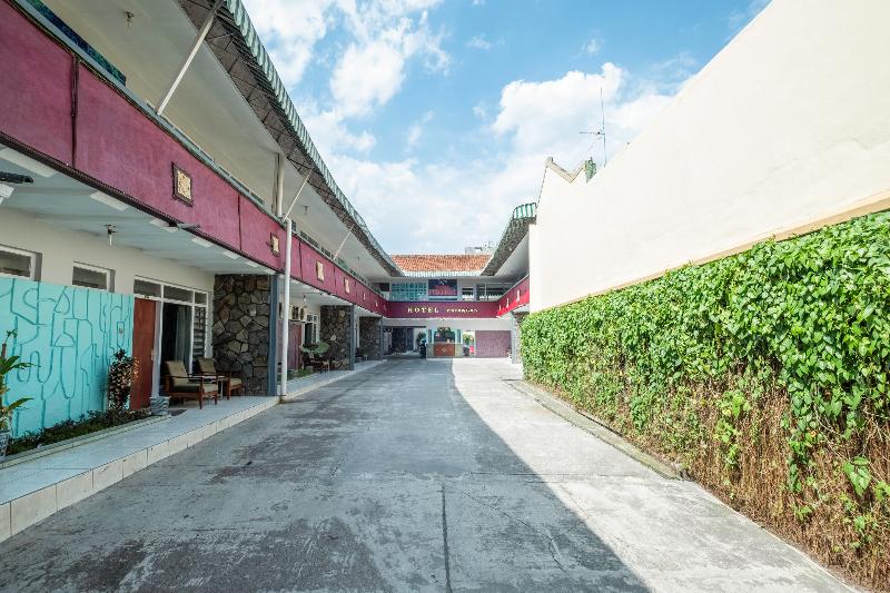 Oyo 1970 Hotel Priangan - Genel