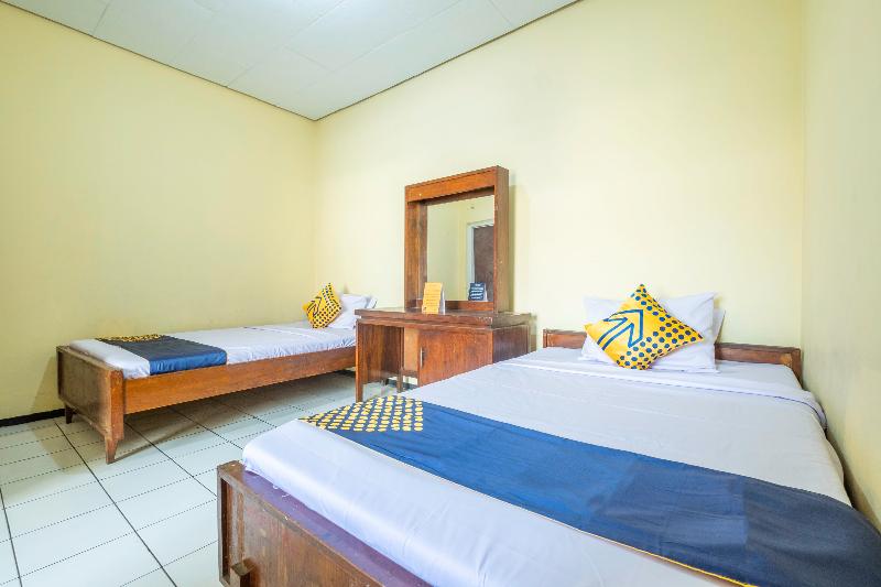 Oyo 1970 Hotel Priangan - Oda