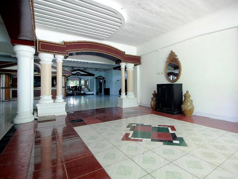 Oyo 2360 Hotel Rio - Lobi