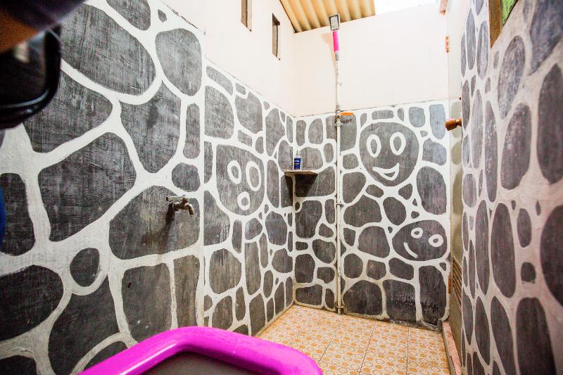 Spot On 1762 Gandrung Payungan Family Inn - Oda