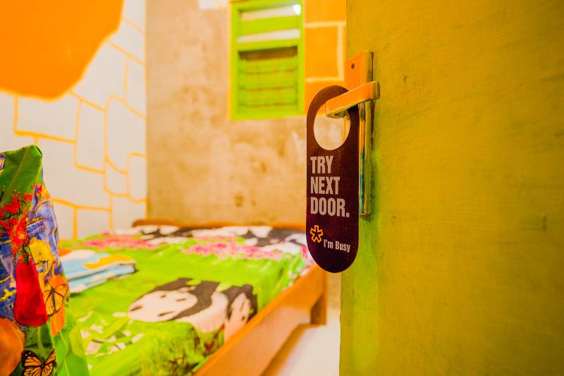 Spot On 1762 Gandrung Payungan Family Inn - Oda