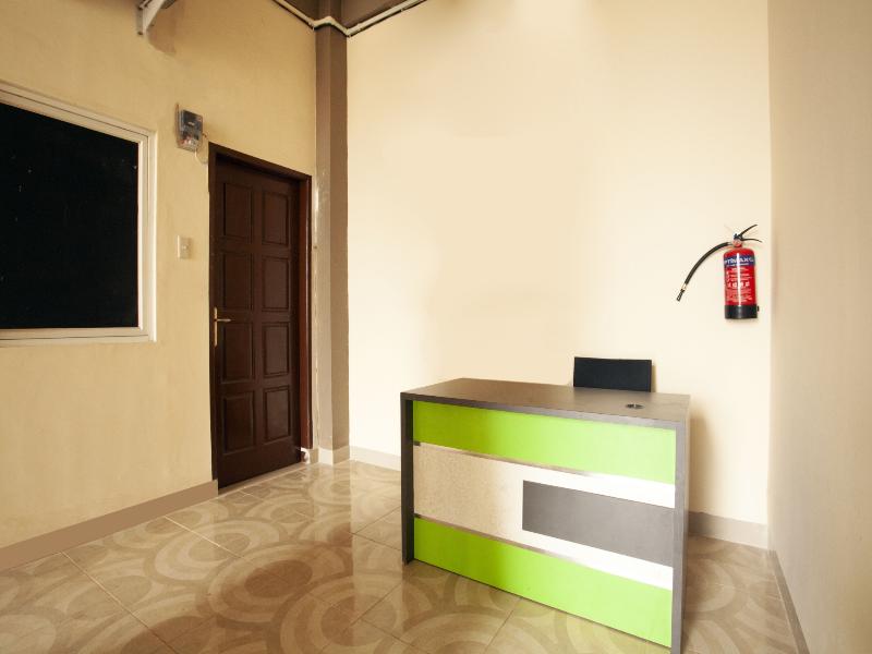 RedDoorz Syariah @ Dinda Residence - Lobi