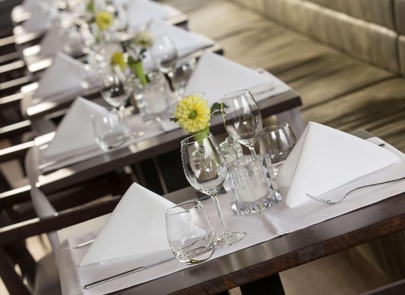 Best Western Plus Rotterdam Airport Hotel - Restoran