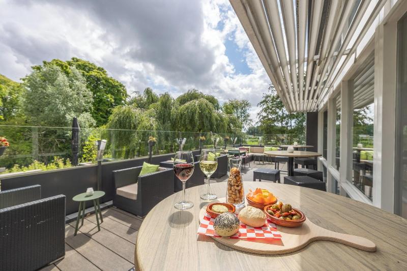 Best Western Plus Rotterdam Airport Hotel - Teras