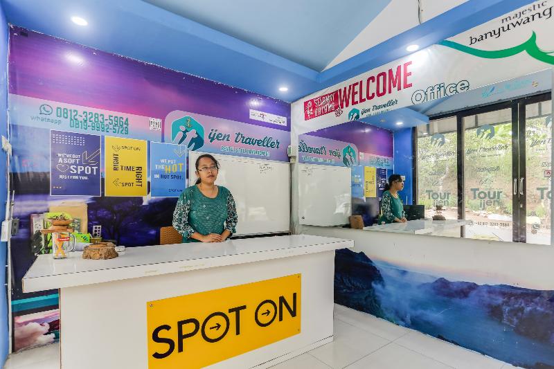 Ijen Traveller Homestay by ZUZU - Lobi