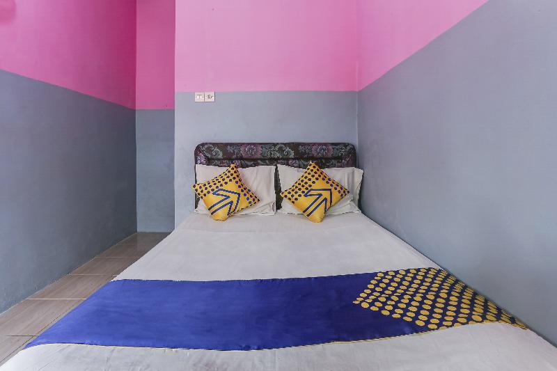 Ijen Traveller Homestay by ZUZU - Oda