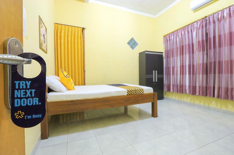 Spot On 2440 Wallet Family Residence - Oda