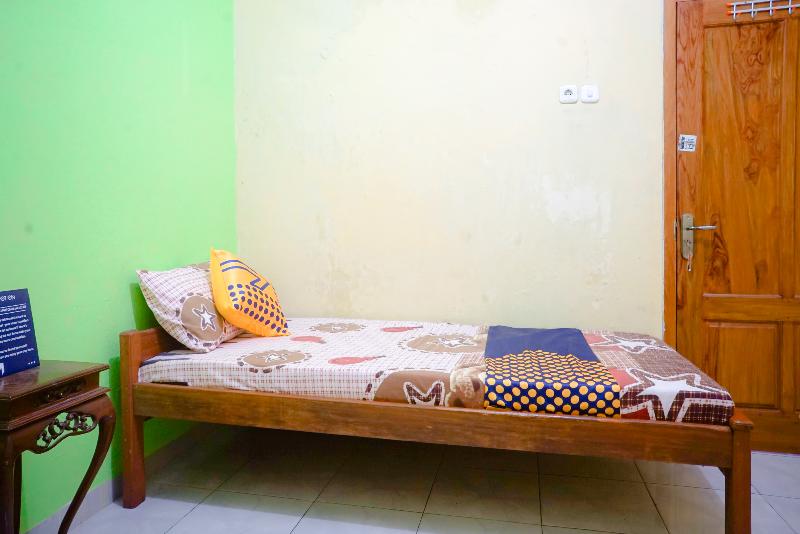Spot On 2440 Wallet Family Residence - Oda