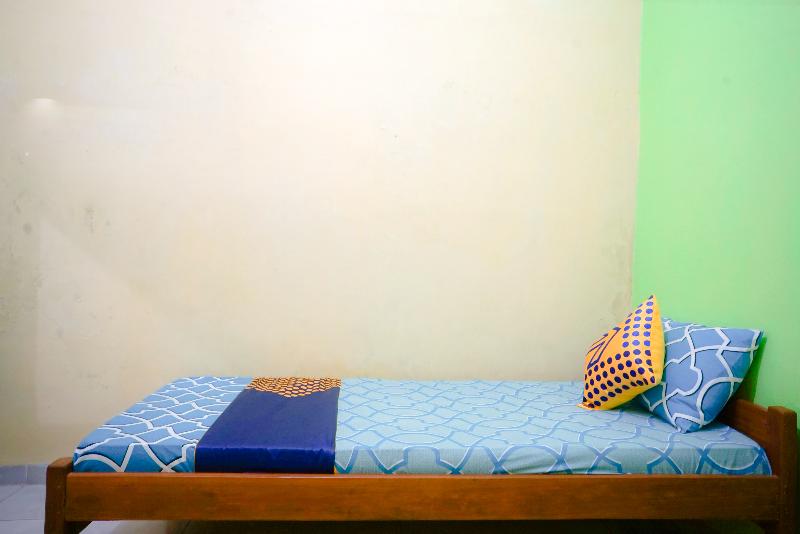 Spot On 2440 Wallet Family Residence - Oda